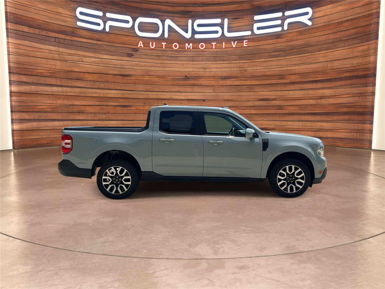 Used 2023 Ford Maverick Lariat FWD image 8