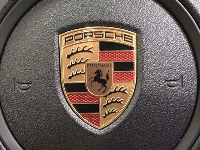 Used 2025 Porsche Cayenne AWD/4WD image 21