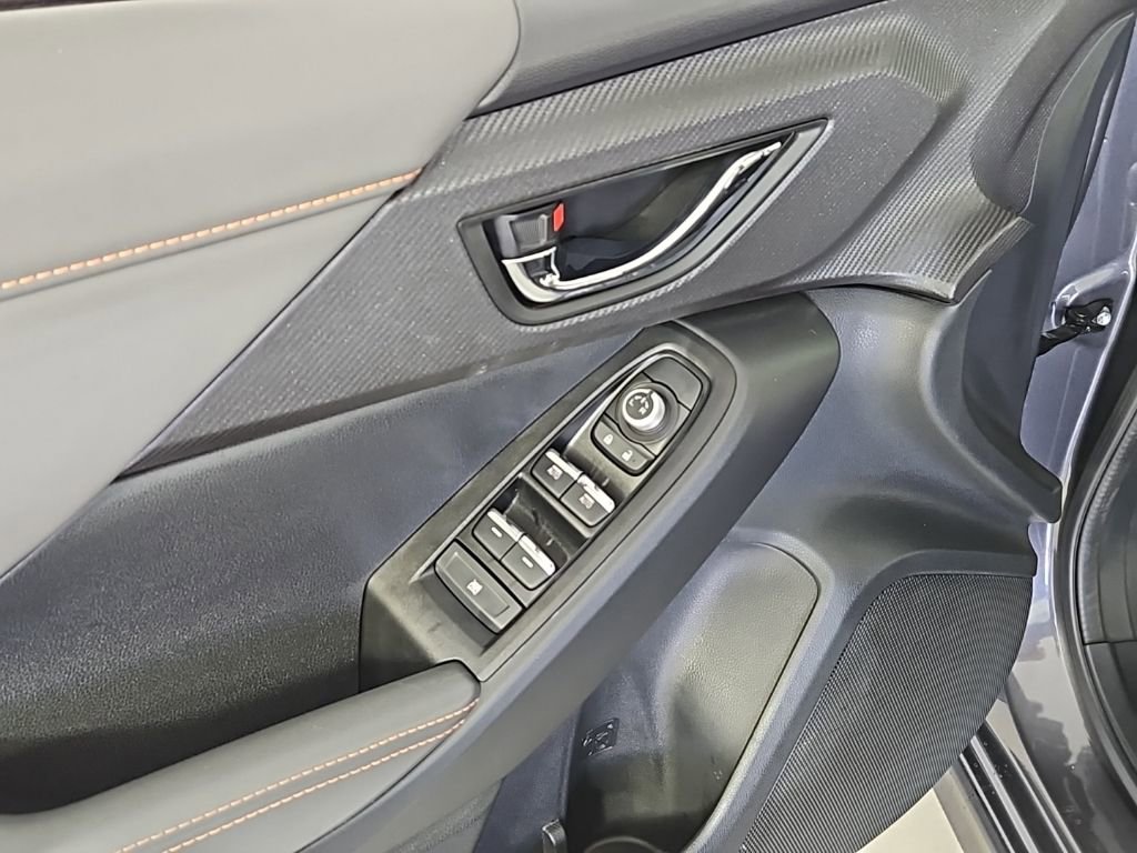 Certified 2025 Subaru Crosstrek 2.5i Limited w/ Crosstrek Mirror Package image 15