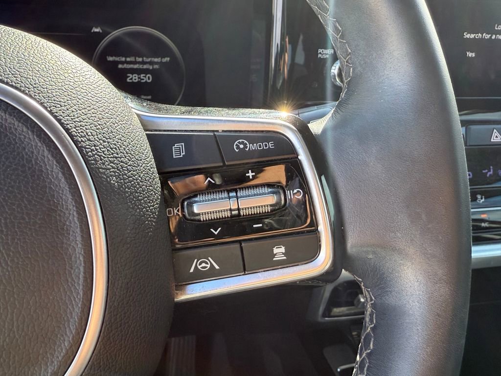 Used 2023 Kia Sorento SX image 21