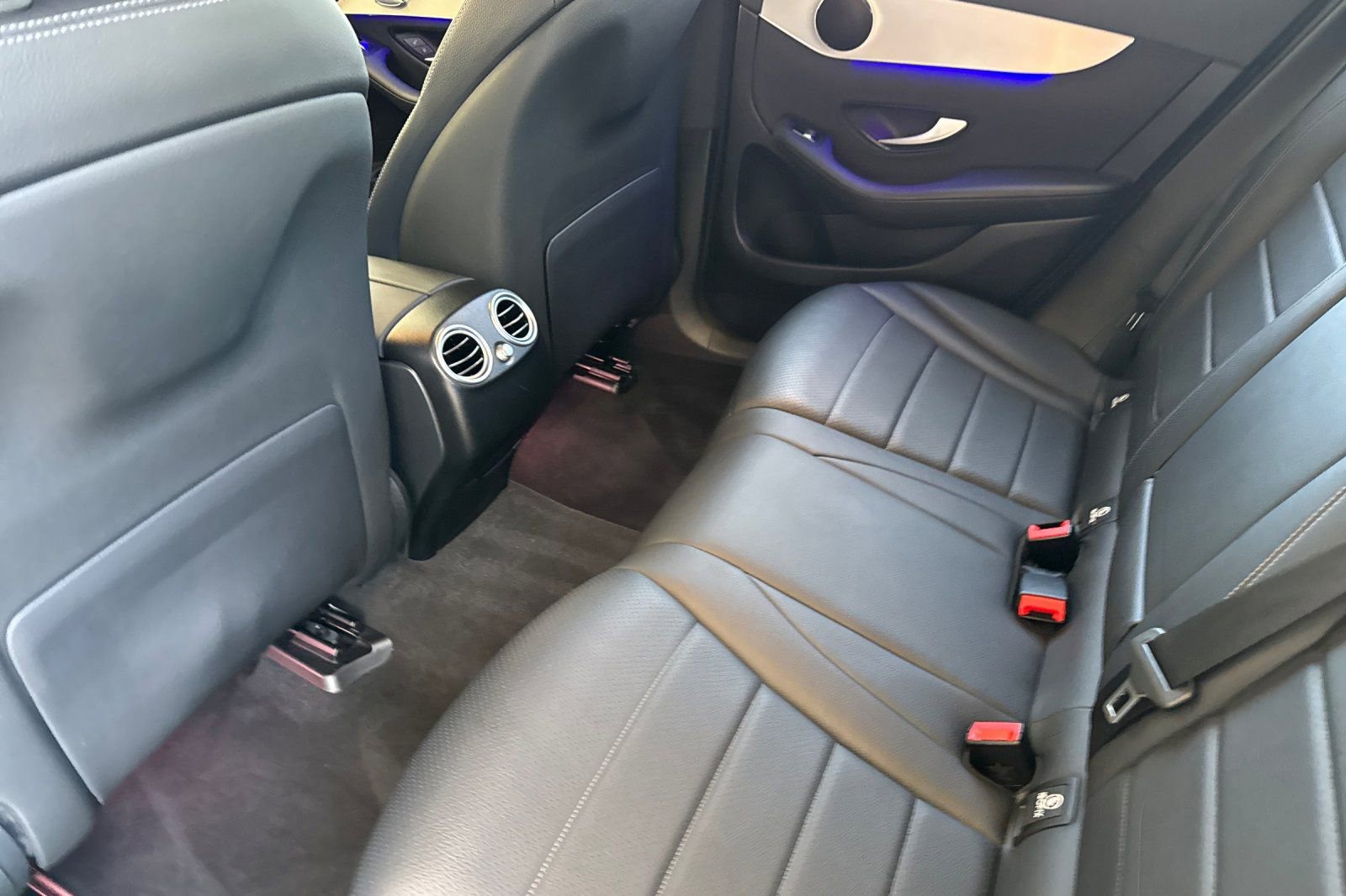 Used 2022 Mercedes-Benz GLC 300 image 13