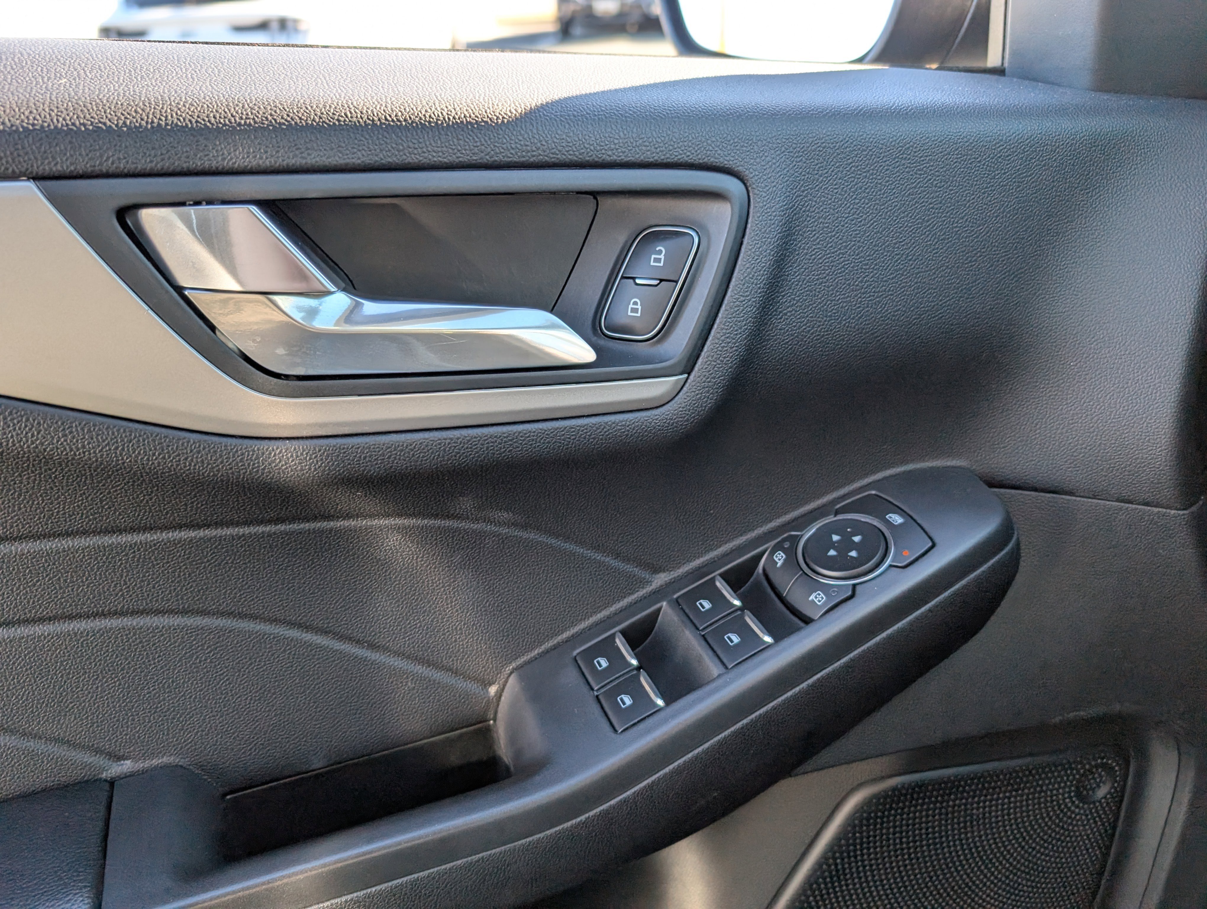 Certified 2021 Ford Escape SEL image 19