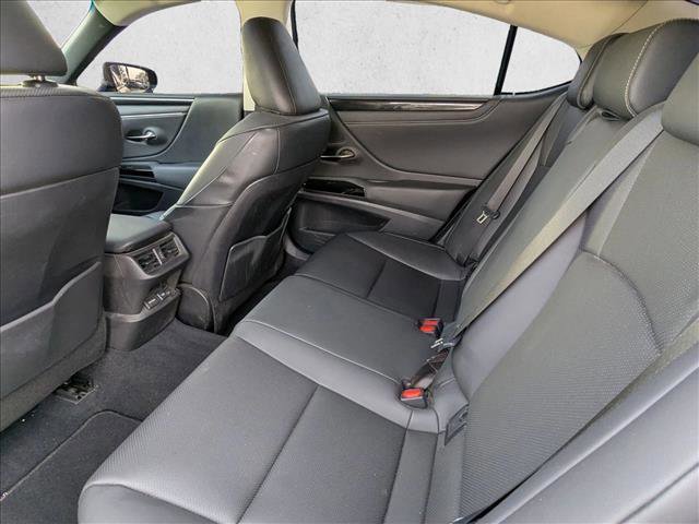 Used 2024 Lexus ES 350 w/ Accessory Package (Z1) image 18