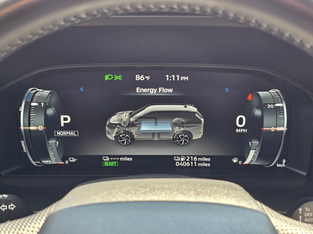 Used 2023 Mitsubishi Outlander 4WD Plug-In Hybrid image 19