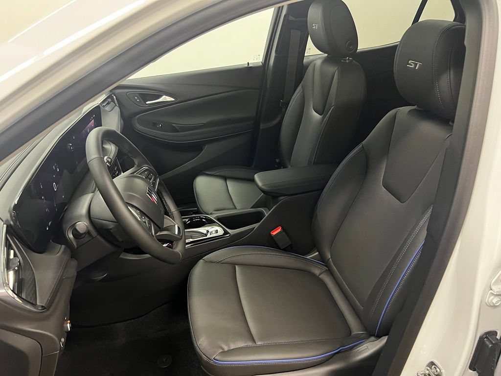 New 2026 Buick Encore GX Sport Touring w/ Comfort Package AWD/4WD image 26