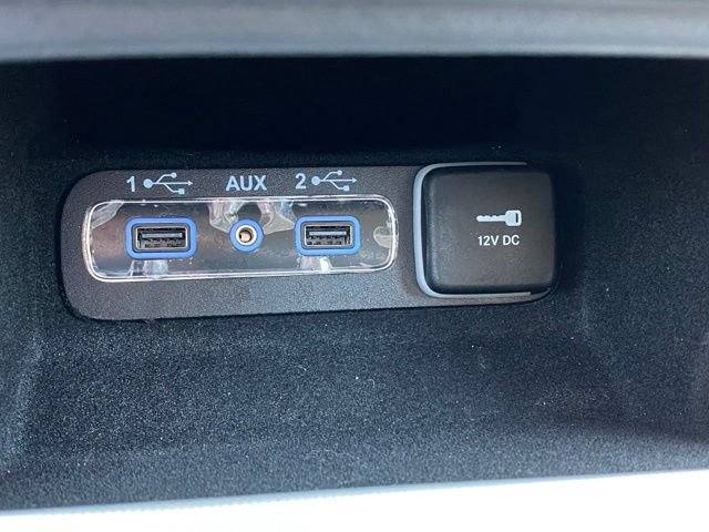 Used 2020 Jeep Grand Cherokee Overland w/ Interior Metal Package AWD/4WD image 19