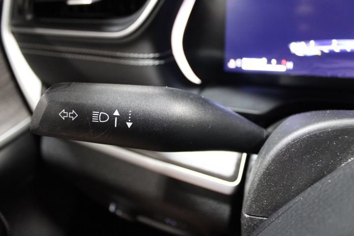 Used 2023 Jeep Grand Cherokee Limited AWD/4WD image 35