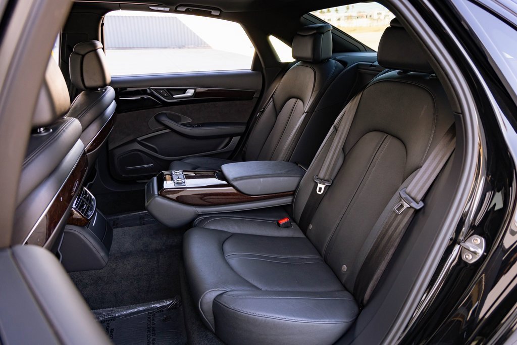 Used 2017 Audi A8 L 3.0T w/ Executive Package image 31