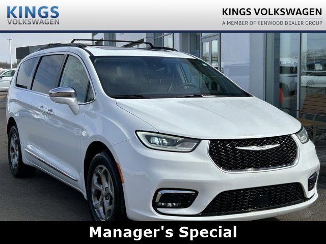 Used 2022 Chrysler Pacifica Limited w/ Uconnect Theater Family Group AWD/4WD image 1