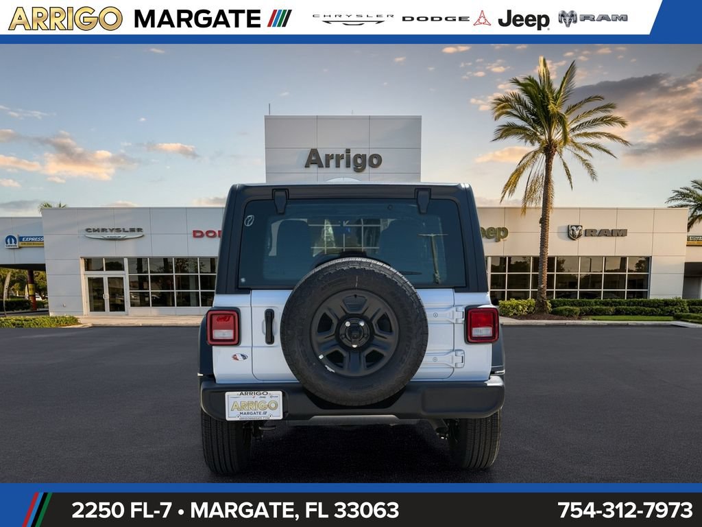 New 2026 Jeep Wrangler Unlimited Sahara AWD/4WD image 6
