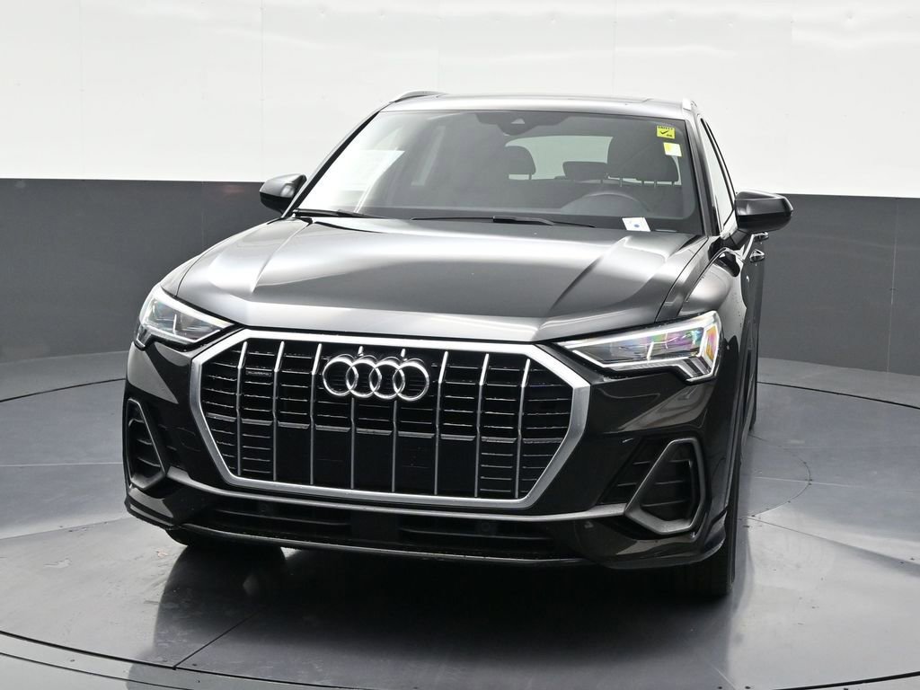 Used 2019 Audi Q3 2.0T Premium Plus w/ Premium Plus Package image 9