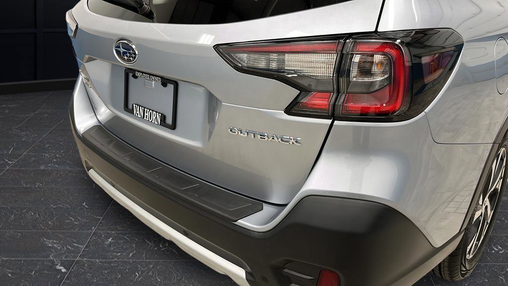 Used 2022 Subaru Outback Limited image 33