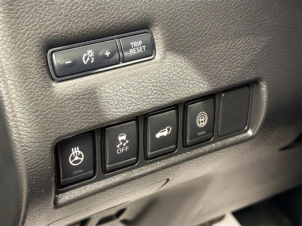 Used 2020 Nissan Murano SV image 10