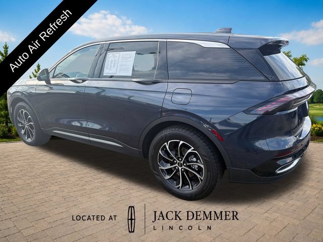 Used 2024 Lincoln Nautilus Premier w/ Equipment Group 102A AWD/4WD image 4