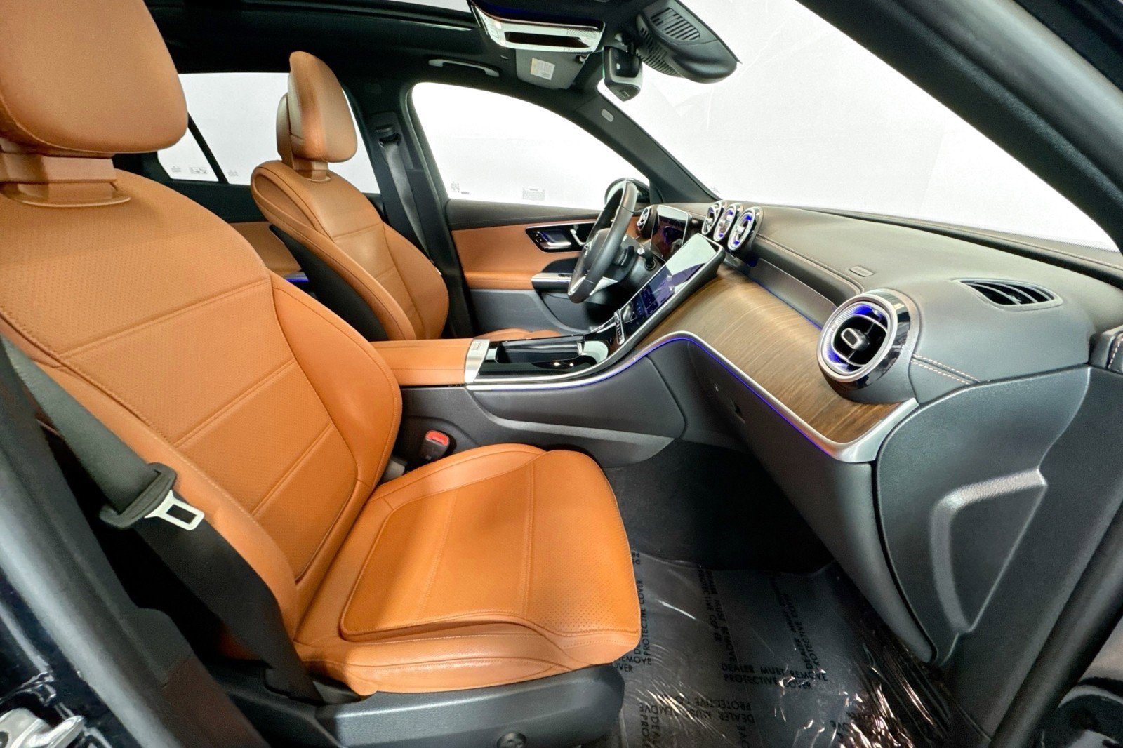 Certified 2025 Mercedes-Benz GLC 300 4MATIC image 27