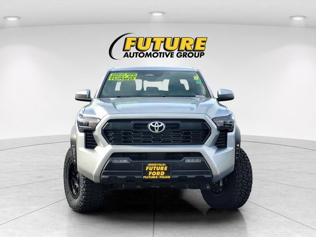 Used 2024 Toyota Tacoma TRD Off-Road w/ TRD Off Road Upgrade Package AWD/4WD image 2