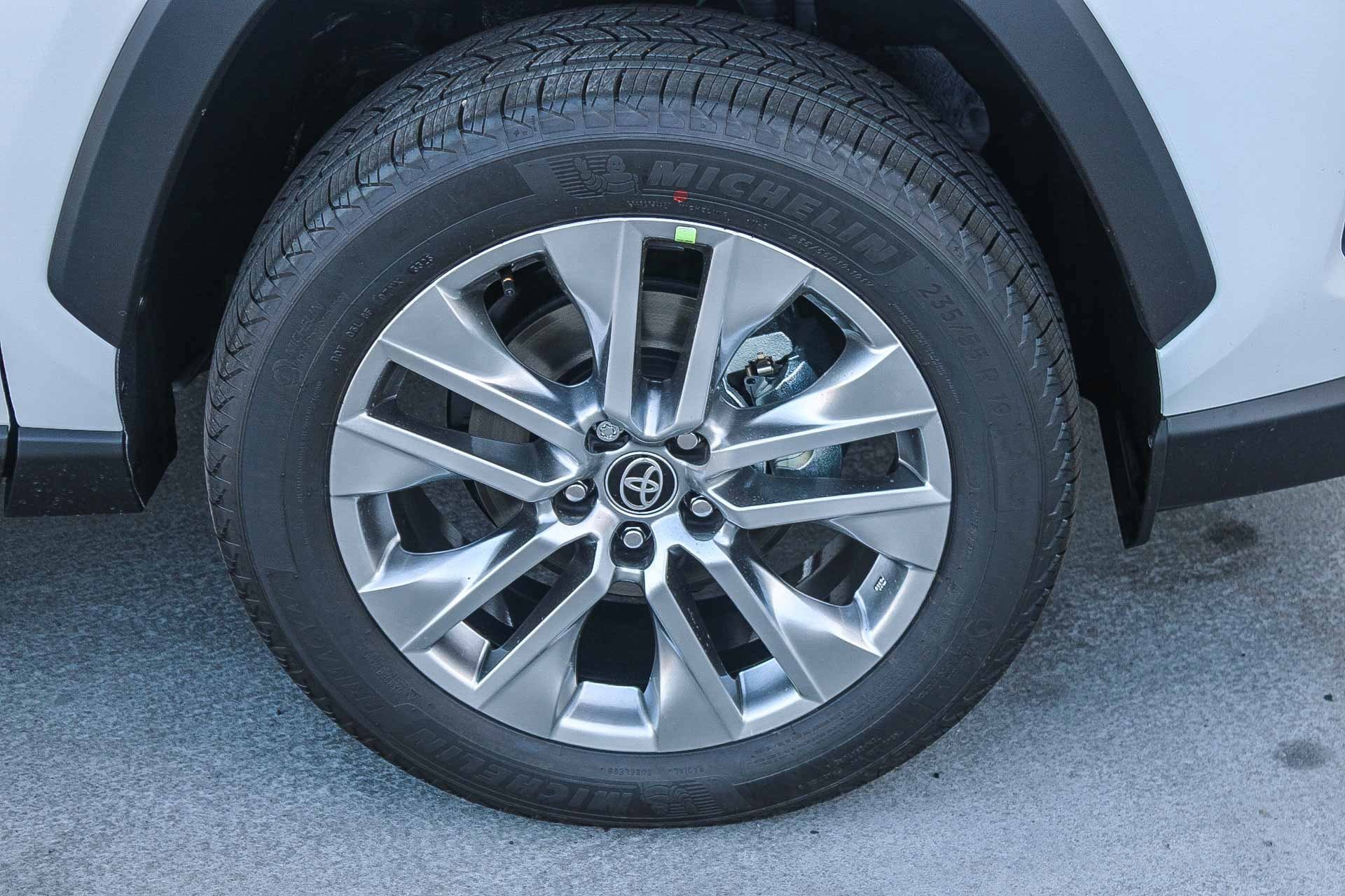 New 2025 Toyota RAV4 XLE Premium image 11