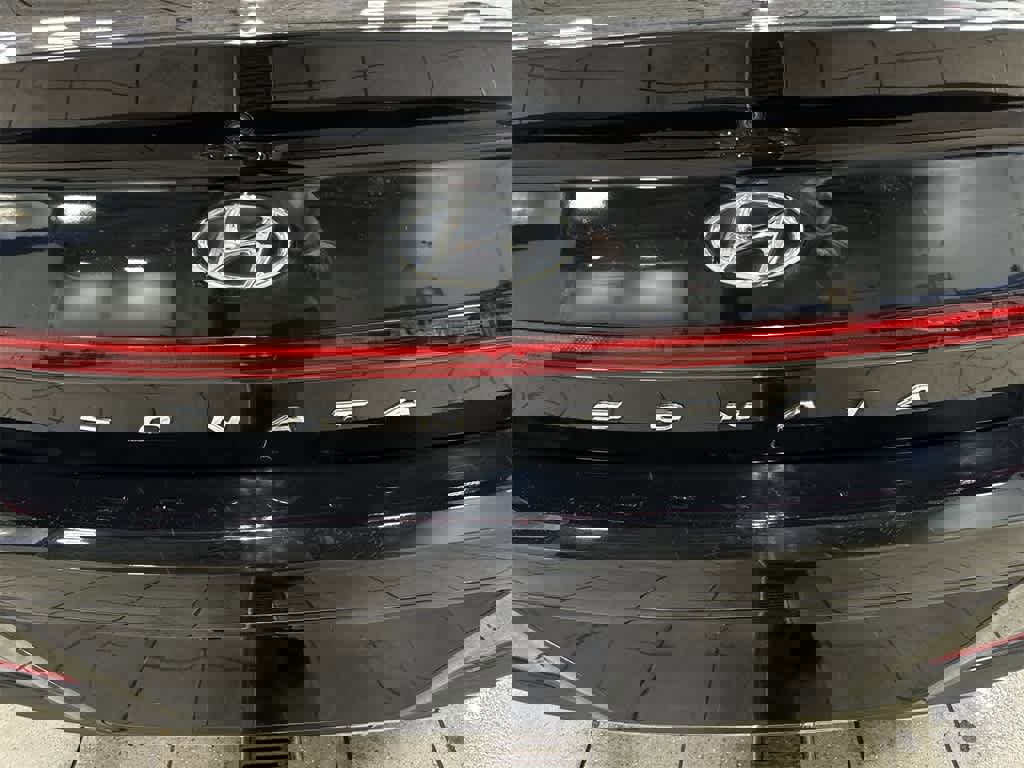 Used 2023 Hyundai Sonata SEL Plus w/ Preferred Accessory Package image 27