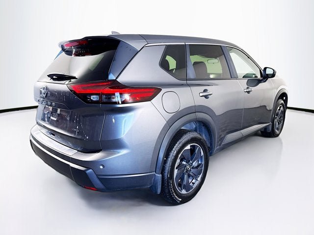Certified 2026 Nissan Rogue SV AWD/4WD image 5