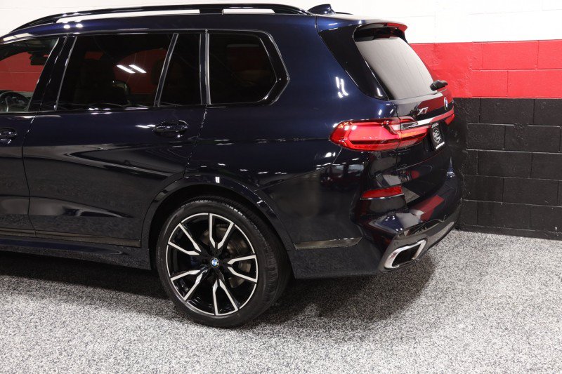 Used 2019 BMW X7 xDrive50i w/ M Sport Package AWD/4WD image 26