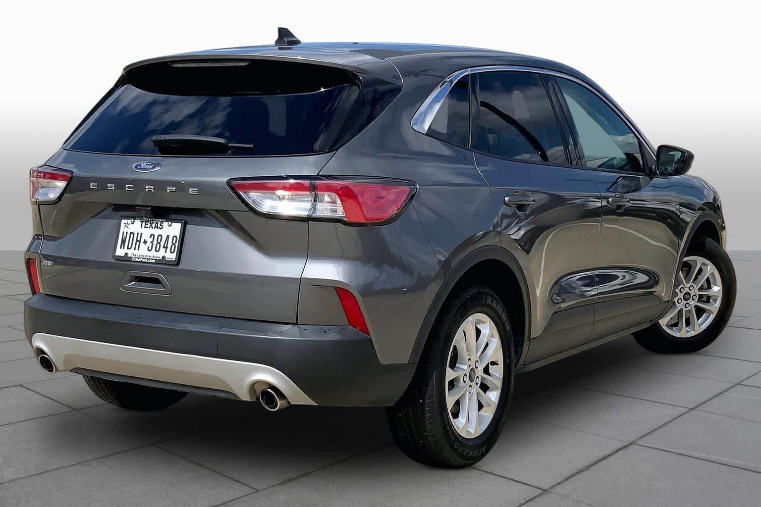 Used 2022 Ford Escape SE FWD image 12