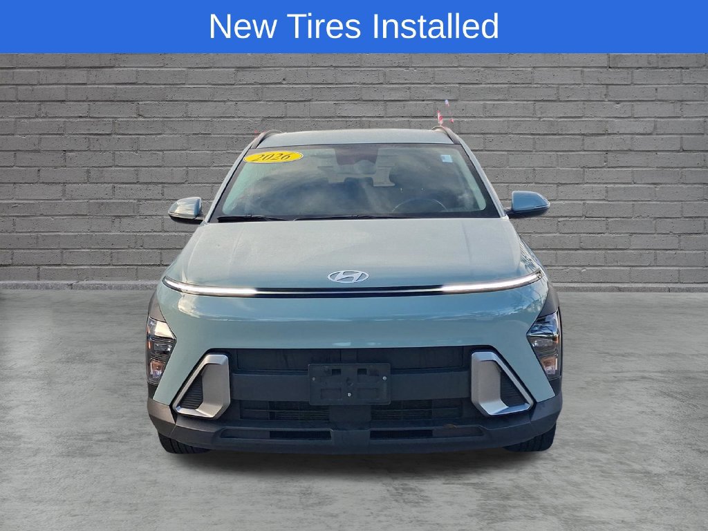 Used 2025 Hyundai Kona SEL FWD image 2