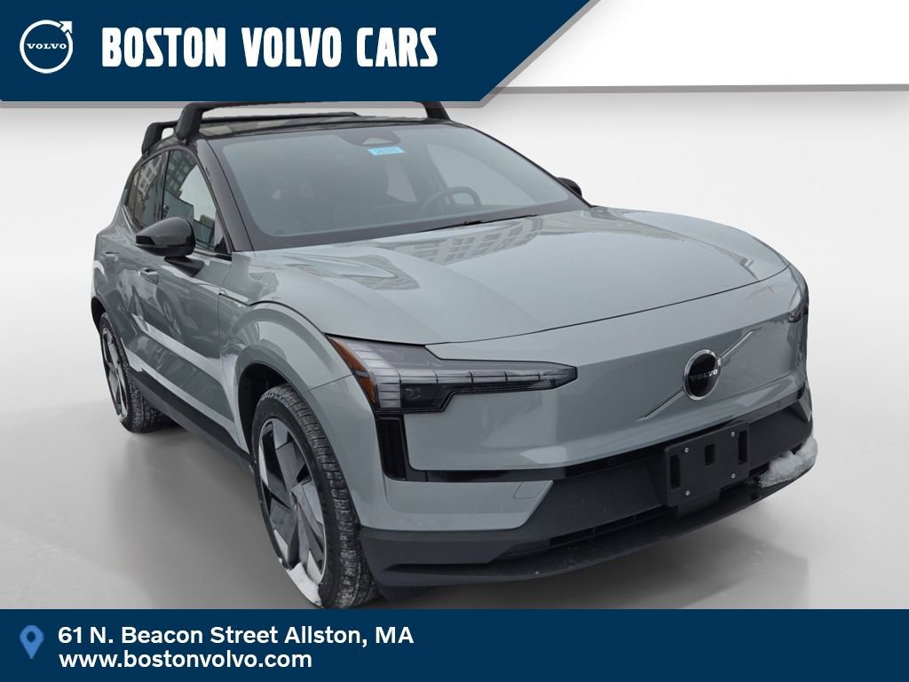 New 2026 Volvo EX30 Plus w/ Protection Package Premier