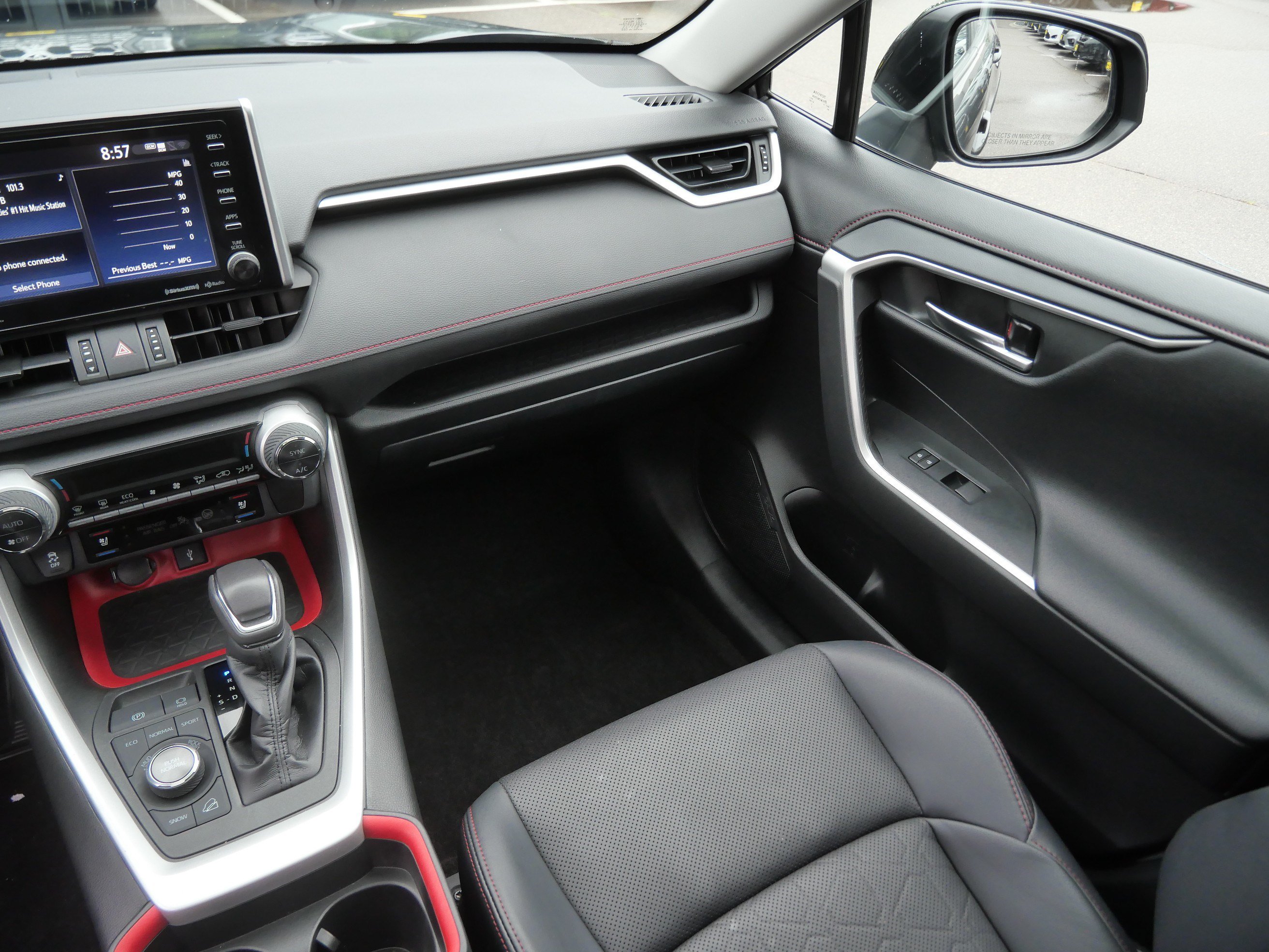 Used 2020 Toyota RAV4 TRD Off-Road w/ TRD Off-Road Weather Package AWD/4WD image 12