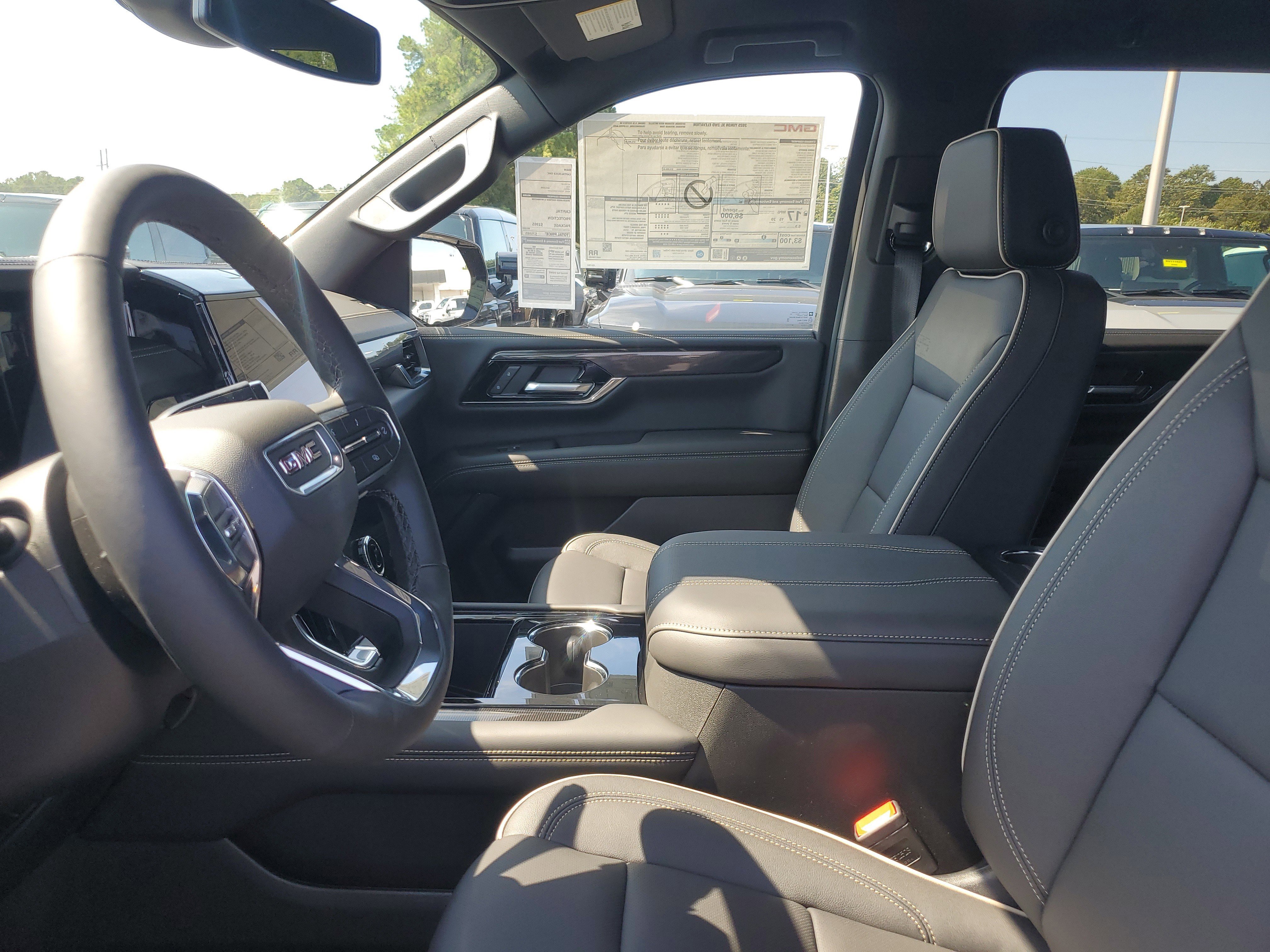 New 2025 GMC Yukon XL Elevation image 16