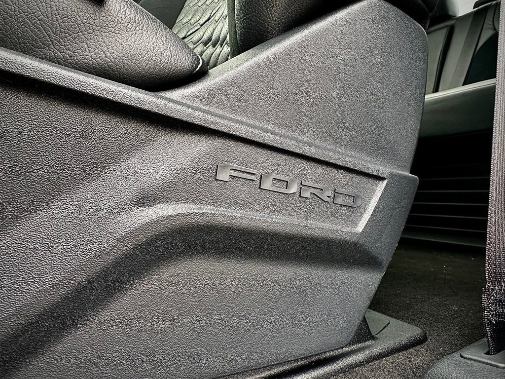New 2026 Ford F250 Lariat w/ Black Appearance Package image 23