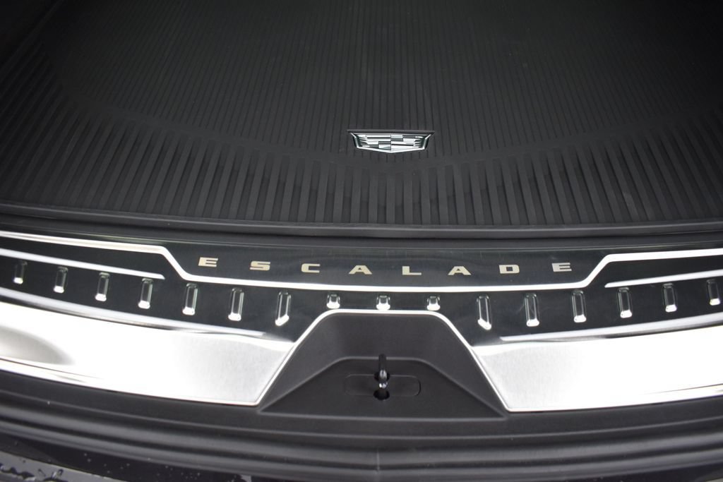 New 2026 Cadillac Escalade ESV Platinum Sport w/ LPO, ONYX Package AWD/4WD image 35