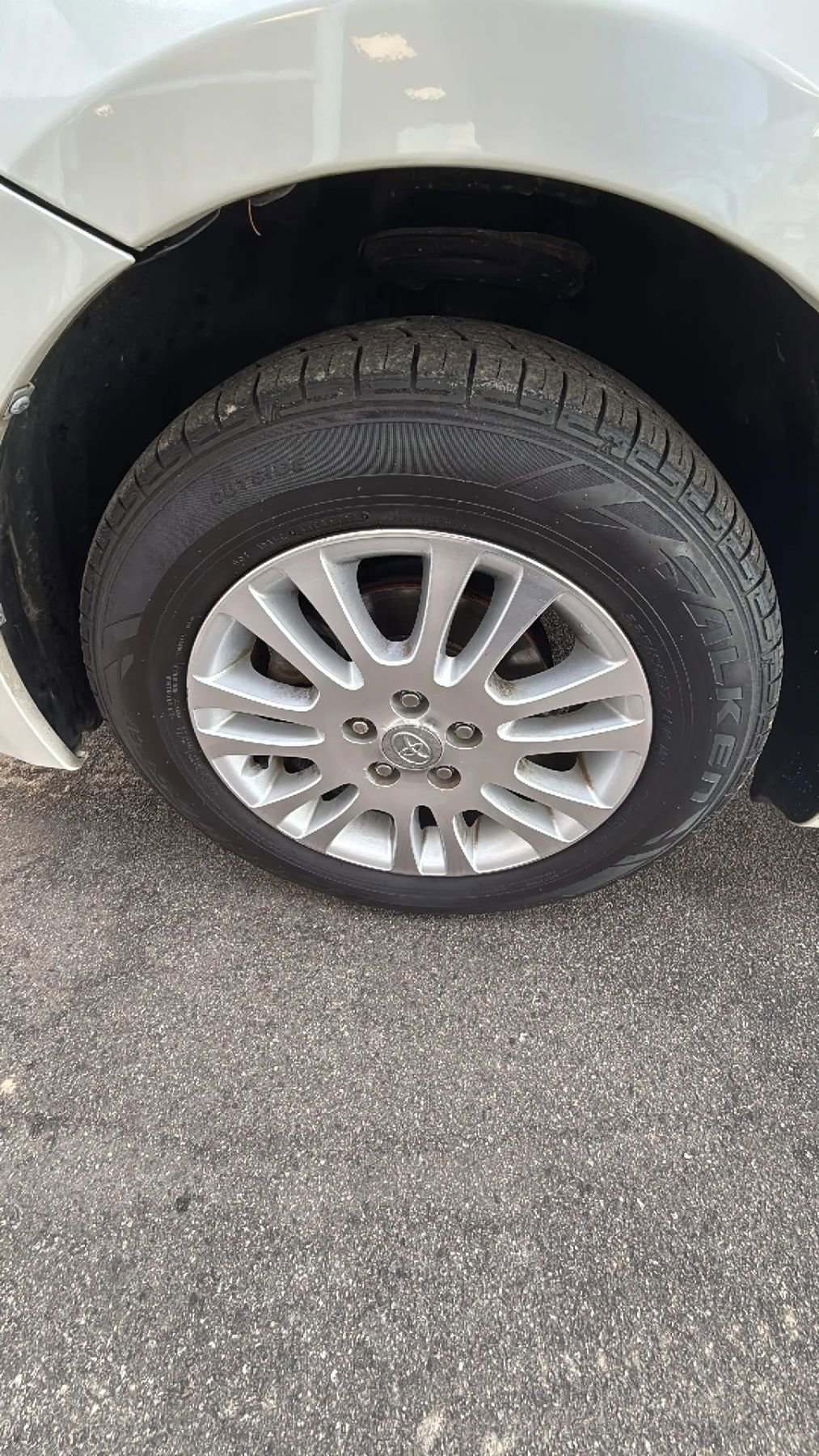 Used 2010 Toyota Sienna XLE FWD image 42