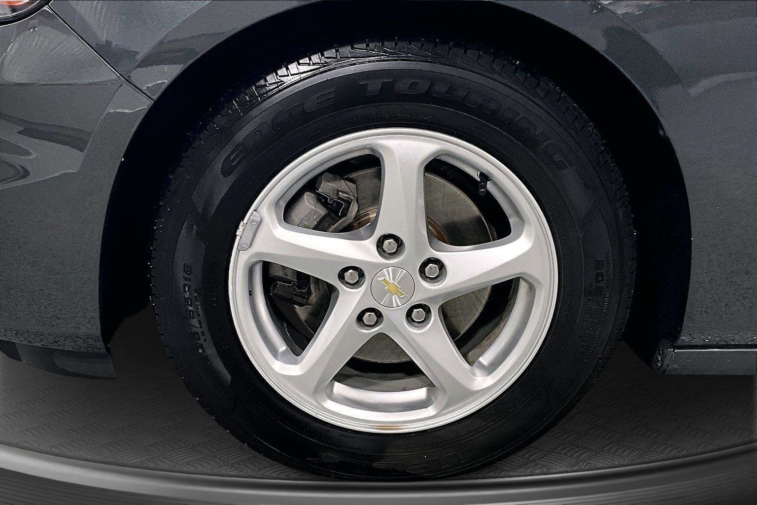 Used 2018 Chevrolet Malibu LS image 10