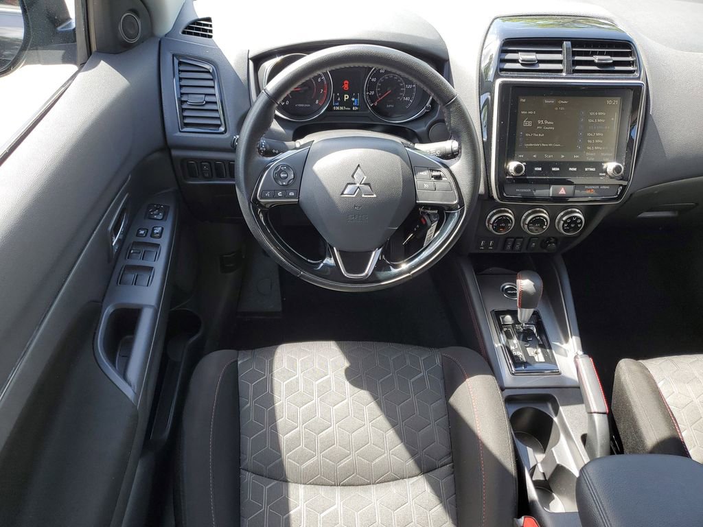 Used 2023 Mitsubishi Outlander Sport LE image 13