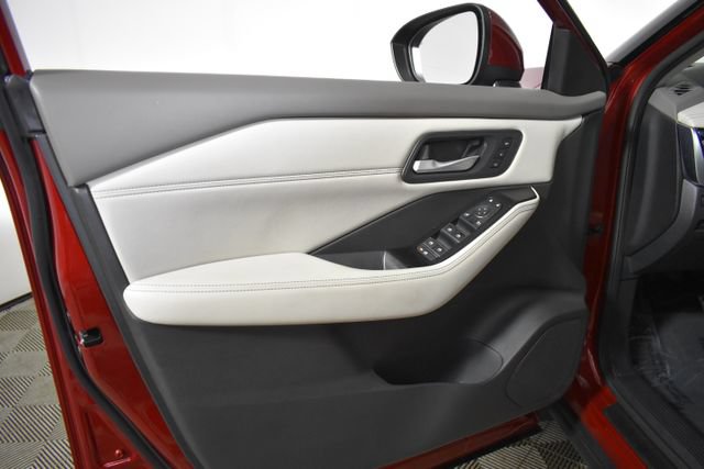 Certified 2023 Nissan Rogue SL w/ SL Premium Package AWD/4WD image 7