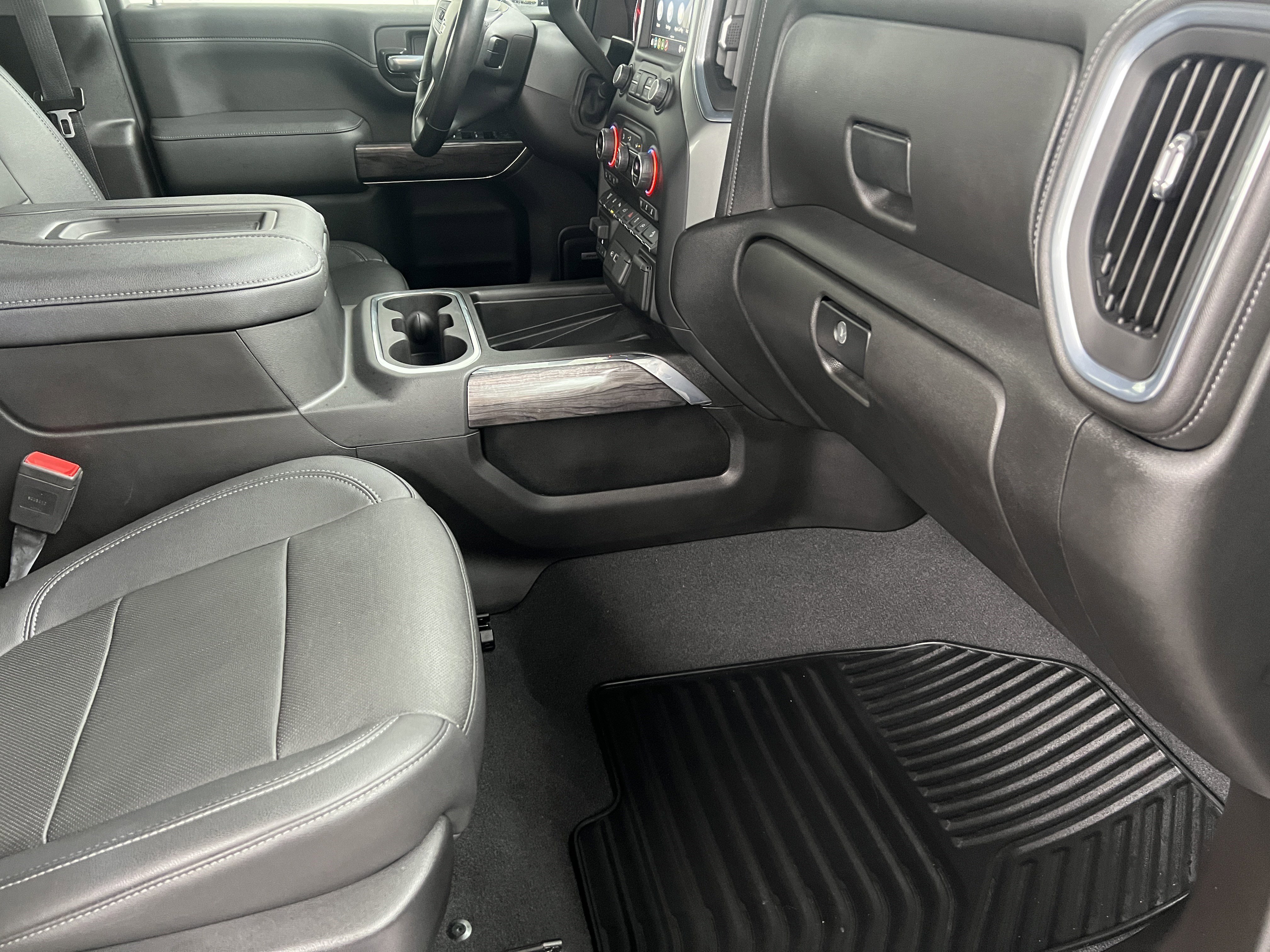 Used 2021 Chevrolet Silverado 3500 LTZ w/ LTZ Premium Package image 23