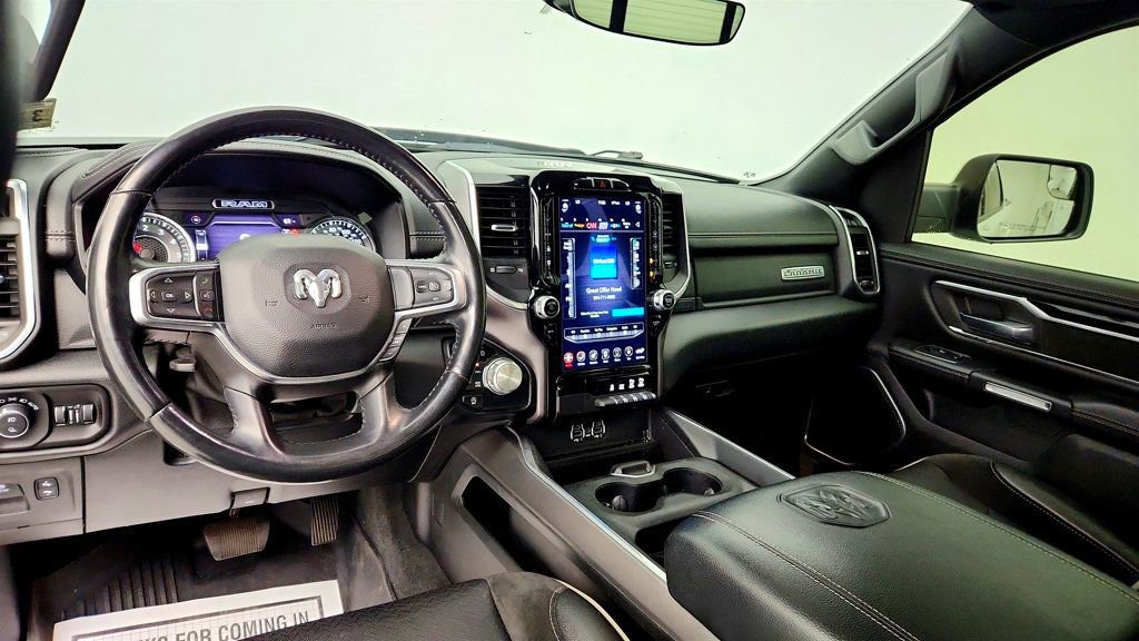 Used 2021 RAM 1500 Laramie w/ Sport Appearance Package AWD/4WD image 12