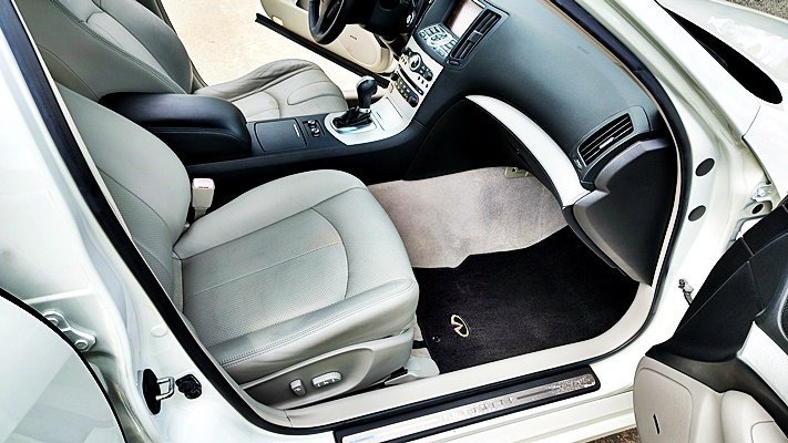 Used 2009 INFINITI G37 Journey w/ Premium Pkg RWD image 15