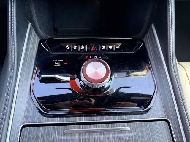 Used 2024 Jeep Wagoneer Series II image 22