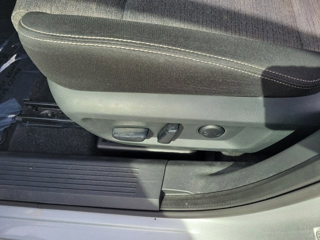 Used 2023 Nissan Rogue SV image 19