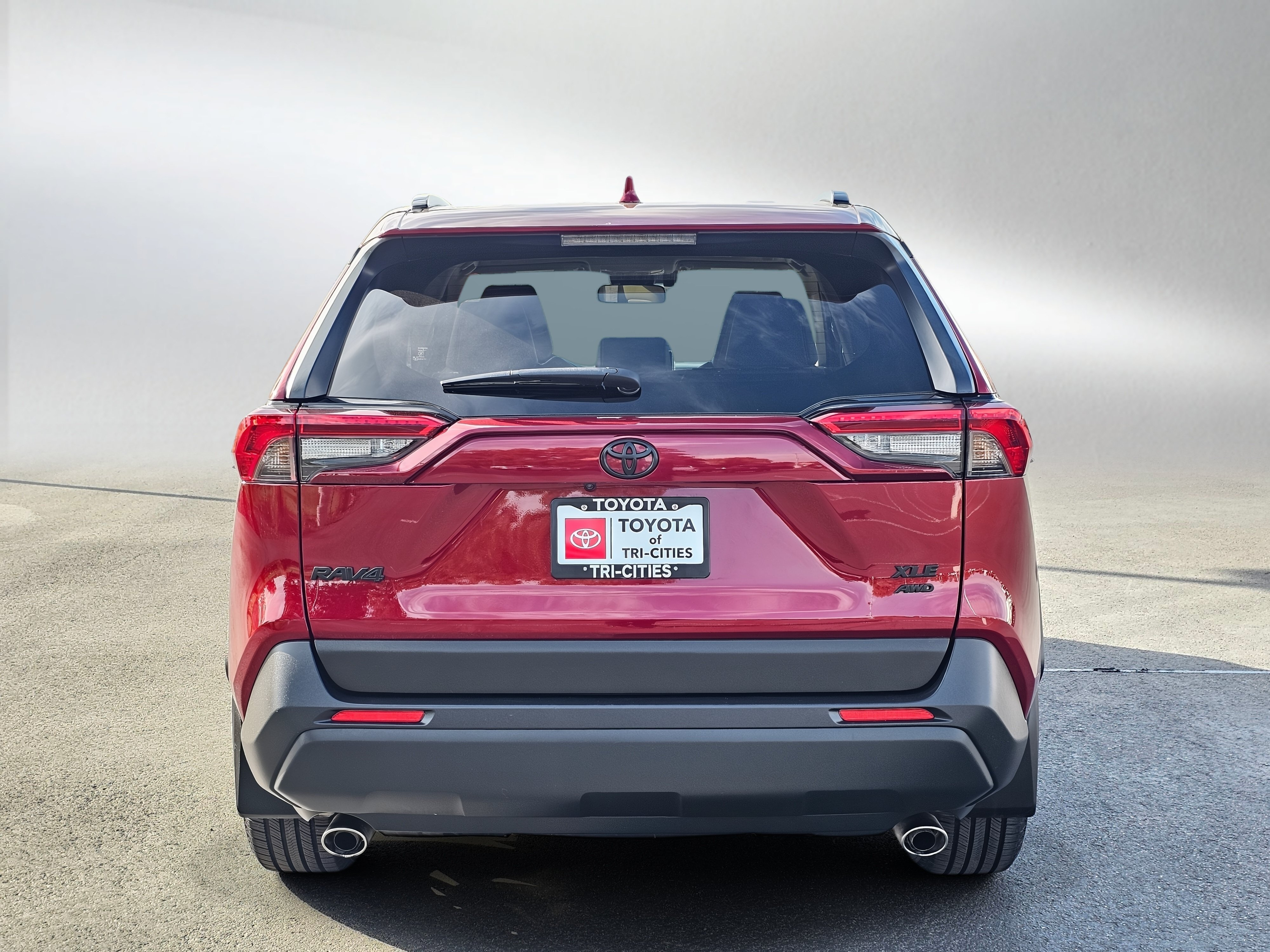 Certified 2023 Toyota RAV4 XLE Premium AWD/4WD image 4