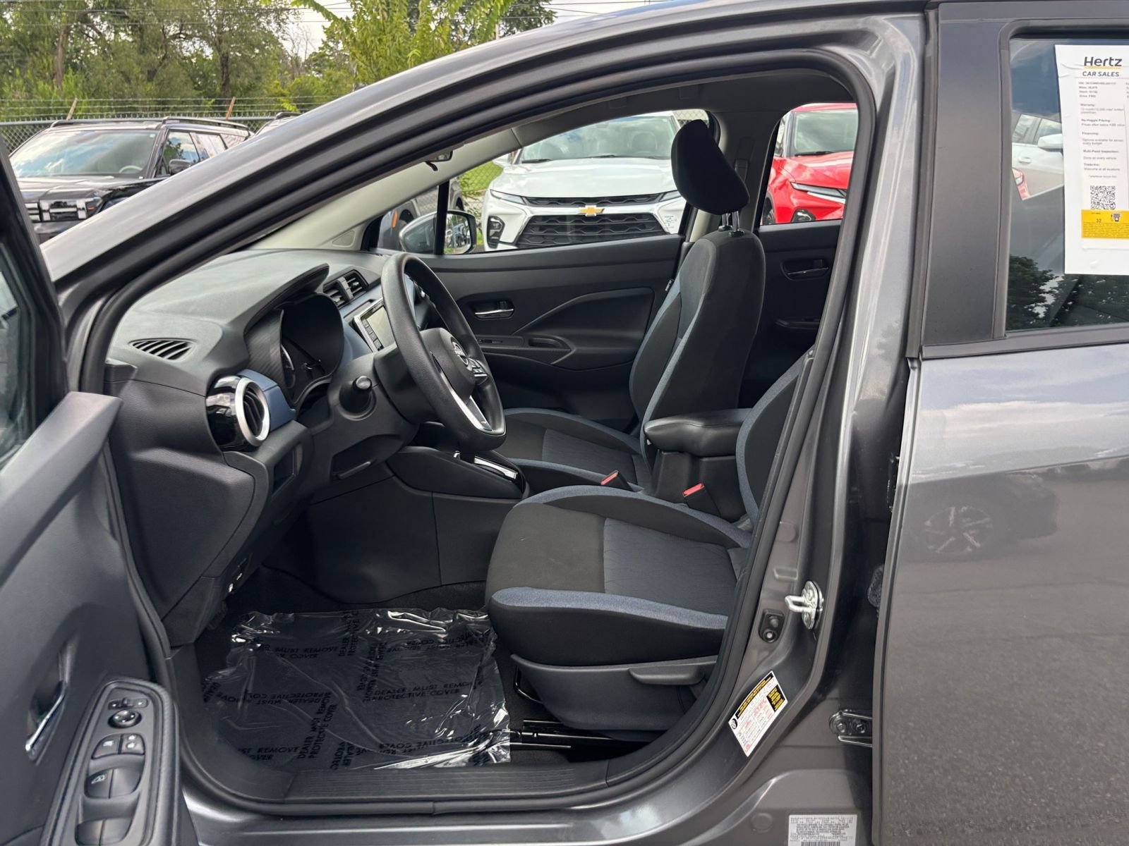 Used 2025 Nissan Versa SV FWD image 25
