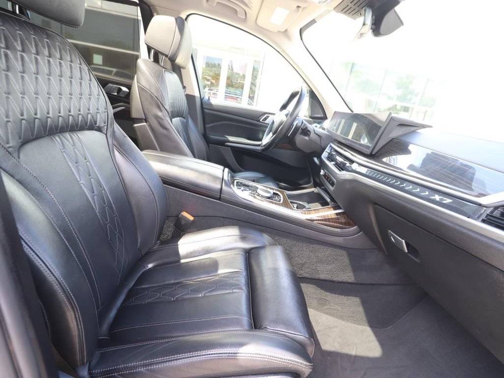 Used 2023 BMW X7 xDrive40i AWD/4WD image 22