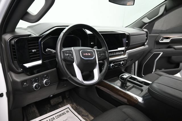 Used 2024 GMC Sierra 1500 Pro w/ Graphite Edition AWD/4WD image 12