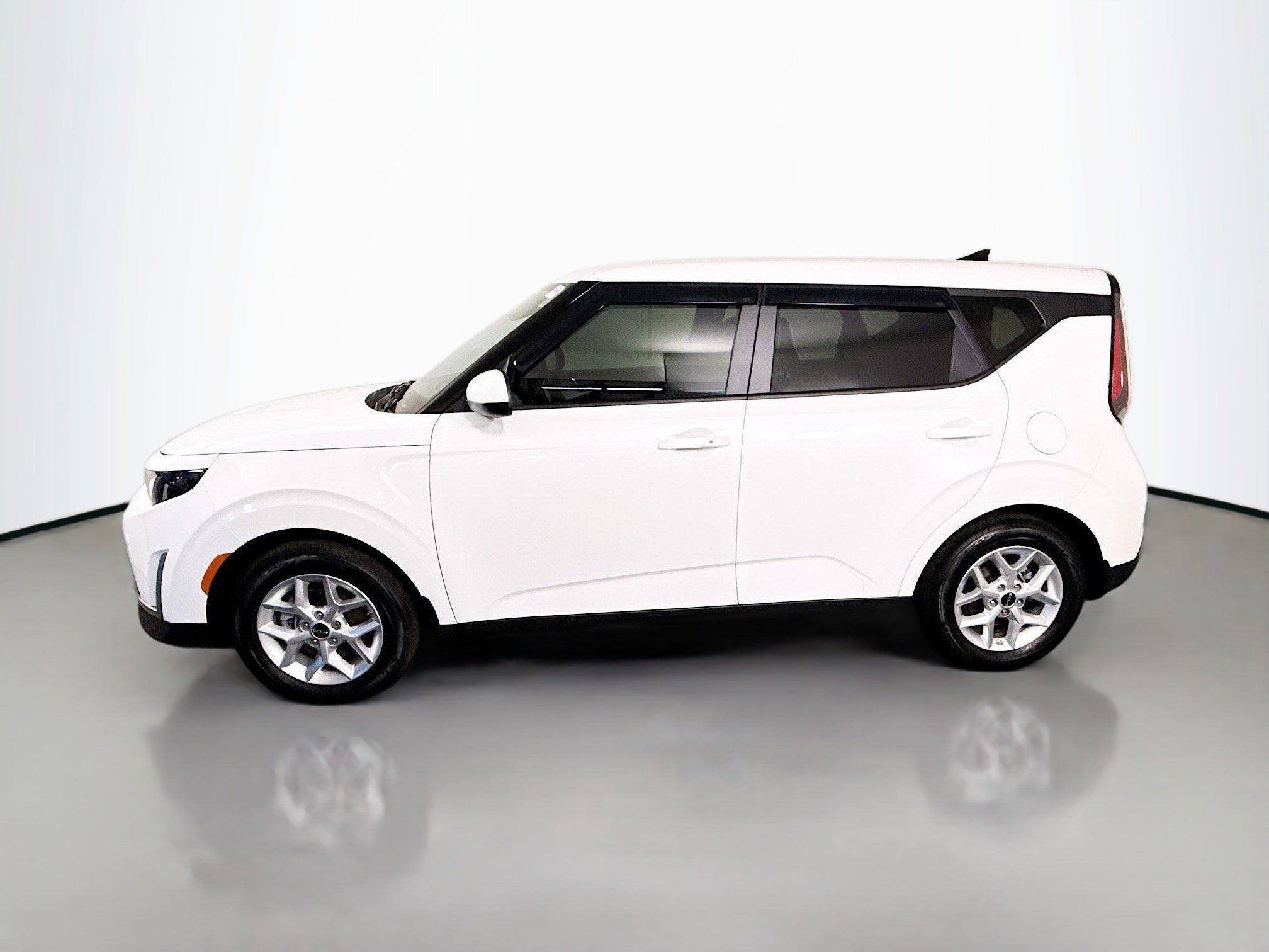 Used 2024 Kia Soul S image 6