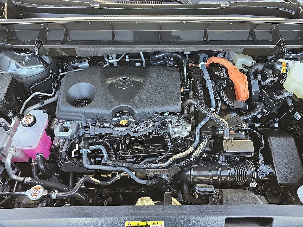 Used 2025 Toyota Highlander Limited image 12