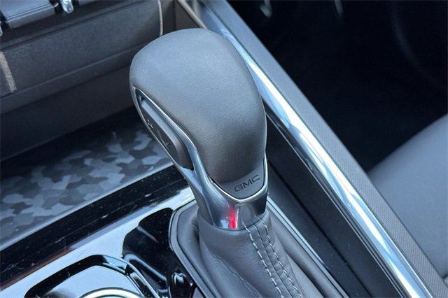 New 2025 GMC Canyon Elevation w/ Convenience Package image 24