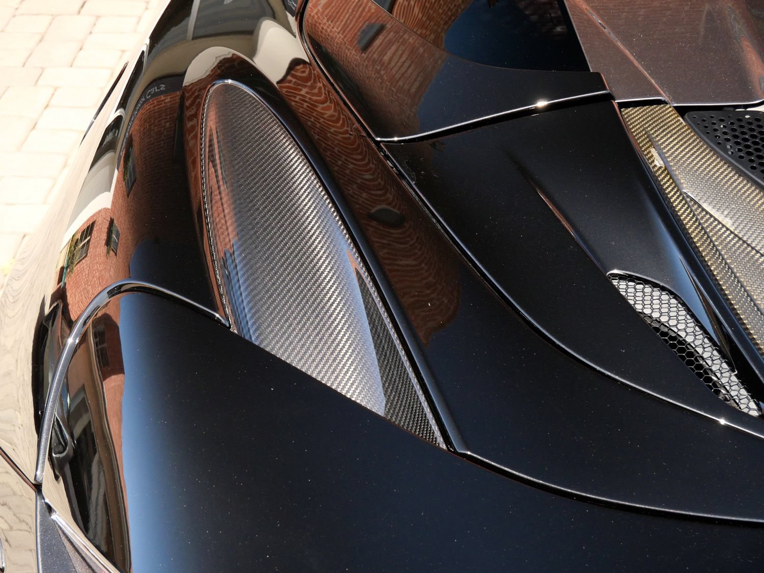 Used 2019 McLaren 720S Performance RWD image 6