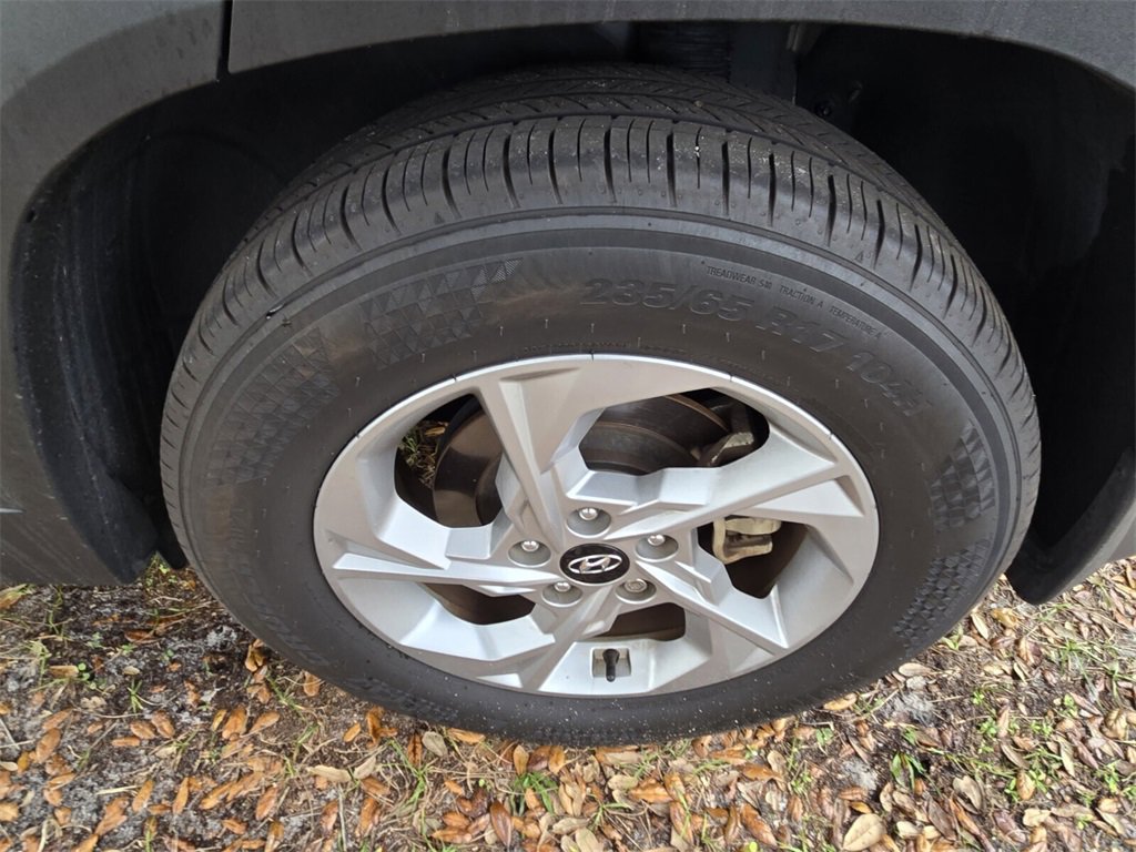 Certified 2024 Hyundai Tucson SE image 10