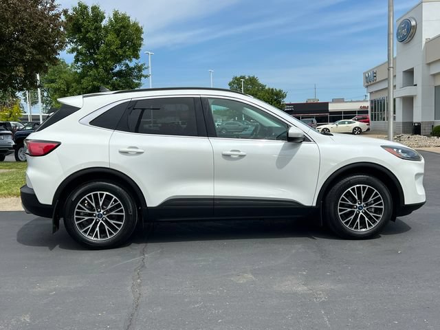 Certified 2022 Ford Escape Titanium FWD image 48
